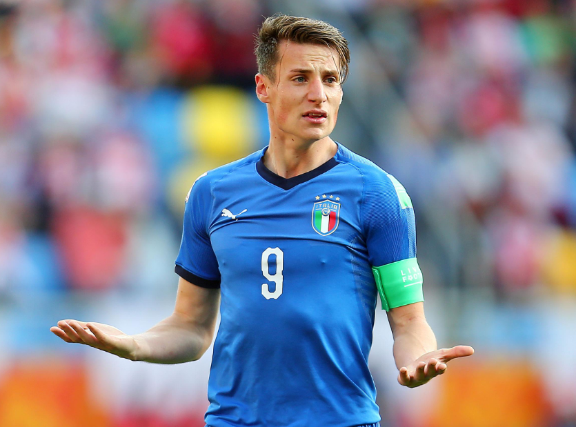 爱游戏体育app-今晨英超传出新动向；新奥尔良鹈鹕官宣签约；管理层表态：目标明确；控场能力受关注