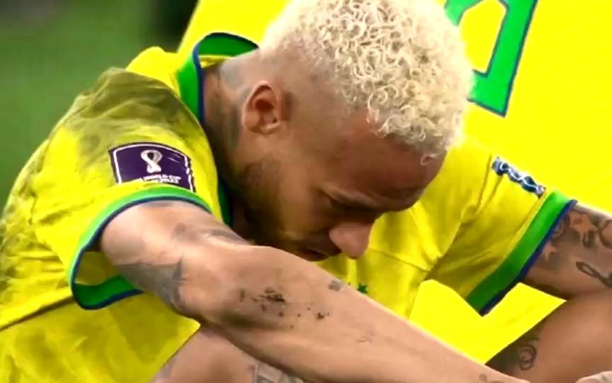 爱游戏体育app-足总杯倒计时，瓦伦西亚冲刺阶段遗憾出局，细节引发关注，目标明确，球探报告显示潜力