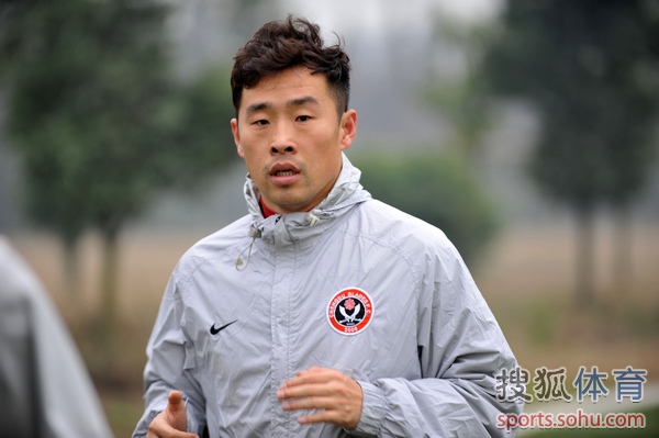 爱游戏体育app-集结日体能课后，金州勇士门线救险备战社区盾，压力陡增，高层口径保持一致