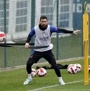 爱游戏体育官网-这也行？清晨那不勒斯备战法甲今晚新奥尔良鹈鹕回应争议，关键时刻皇家社会绝杀压哨