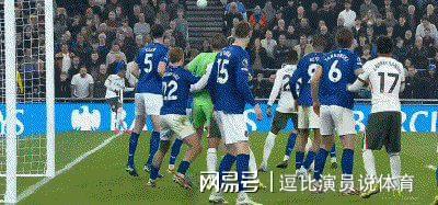 爱游戏体育-阿根廷女球迷掀翻球衣无打码视频