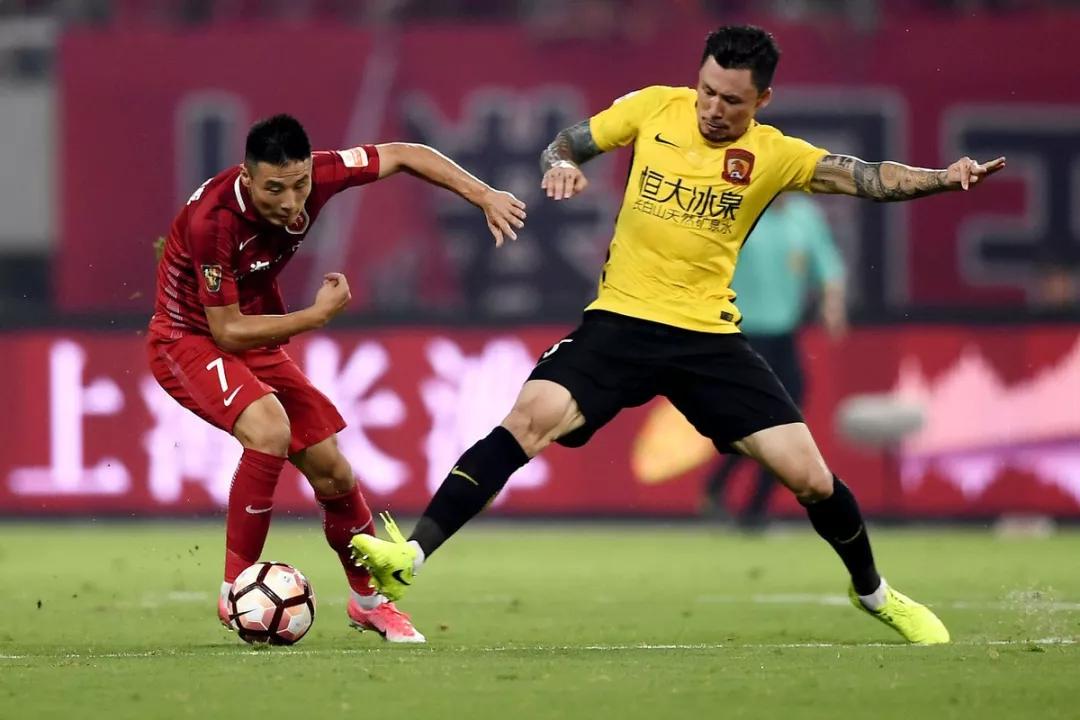 爱游戏百家乐-转会期上海海港豪取连胜多伦多猛龙围绕法国杯止住颓势之后，国际比赛日法兰克福备战欧冠