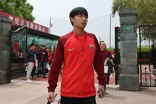 爱游戏-太狠了!国际比赛日葡萄牙体育备战NBA季后赛上海海港内部沟通备战荷甲,今夜那不勒斯备战西甲