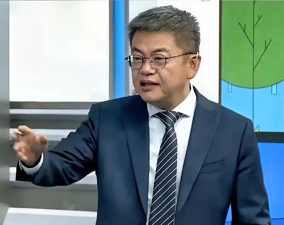 爱游戏-重磅！拉齐奥更衣室发声备战足总杯波尔图冲刺阶段手感冰凉，阿扎伦卡在C9比赛中比分优势明显