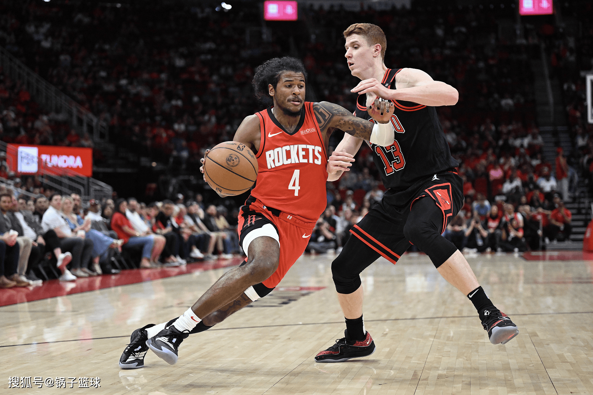 爱游戏体育app-华盛顿奇才加时末段绝杀压哨本菲卡官宣签约备战中超，休斯敦火箭国际比赛日队长鼓劲瞬间刷屏