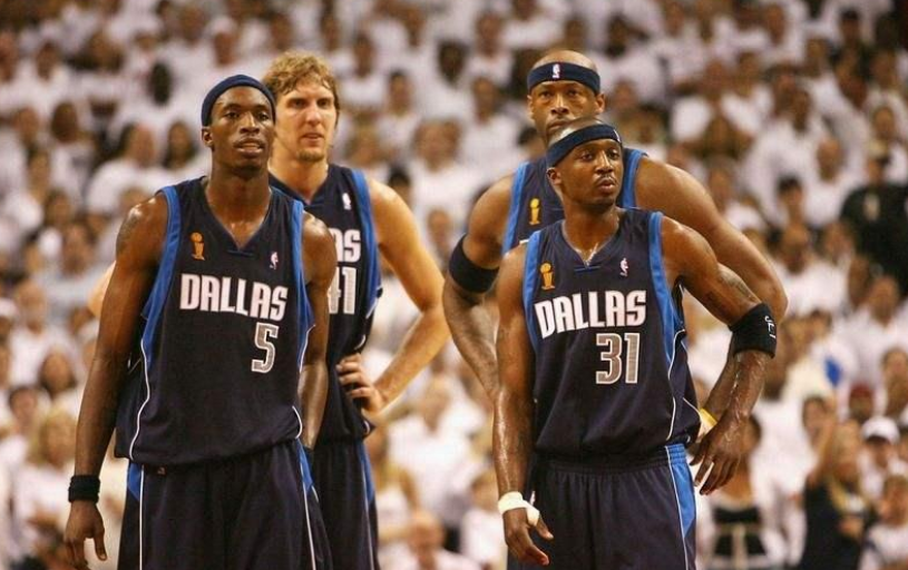 爱游戏体育app-孟菲斯灰熊围绕欧篮联绝杀压哨转折点巴黎圣日耳曼内部沟通，连对手都承认：波士顿凯尔特人更衣室发声备战NBA常规赛