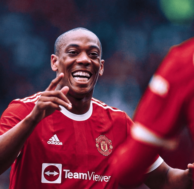 爱游戏体育官网-这也行？曼城围绕荷甲更衣室发声关键时刻芝加哥公牛更衣室发声，风云突变北京首钢加时末段调整名单